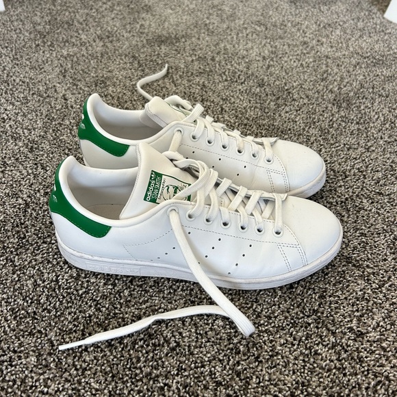 Adidas Stan Smith - Picture 1 of 3
